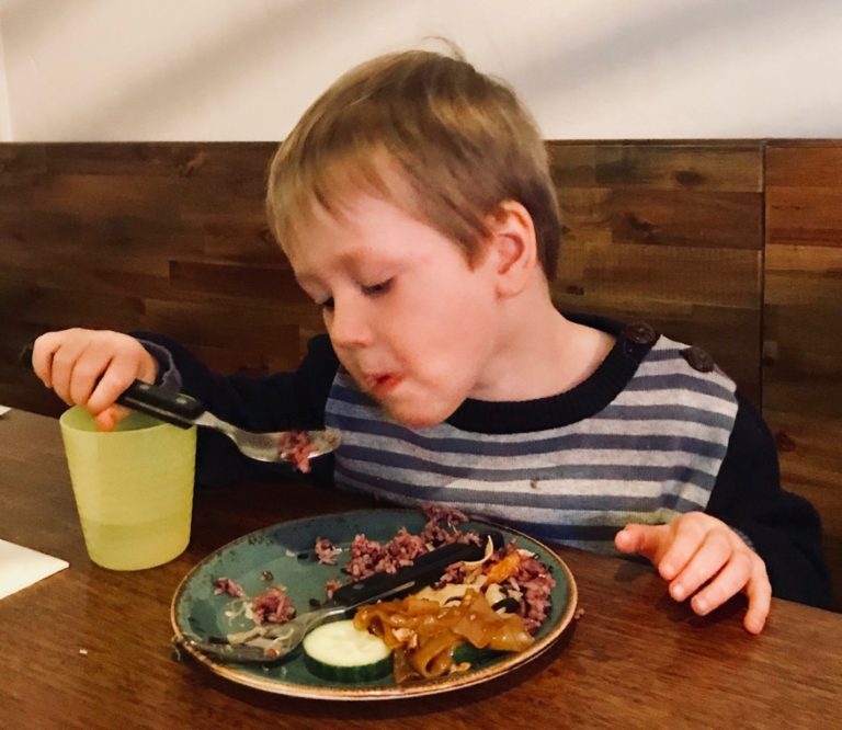 Fussy eaters and mealtime battles